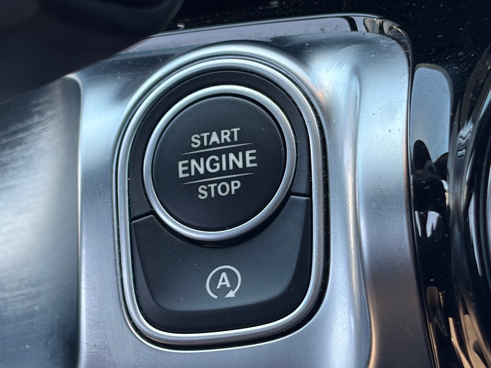 Used 2020 Mercedes-Benz GLB 250 image 32