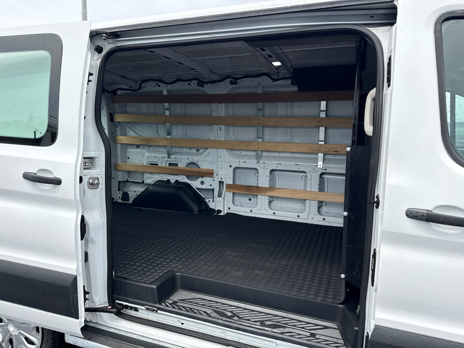 Used 2025 Ford Transit 250 Low Roof w/ Exterior Upgrade Package RWD image 20