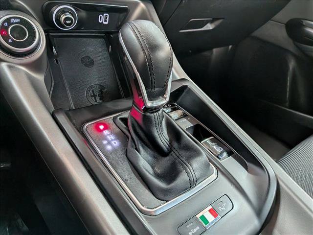 Used 2024 Alfa Romeo Tonale Ti AWD/4WD image 17