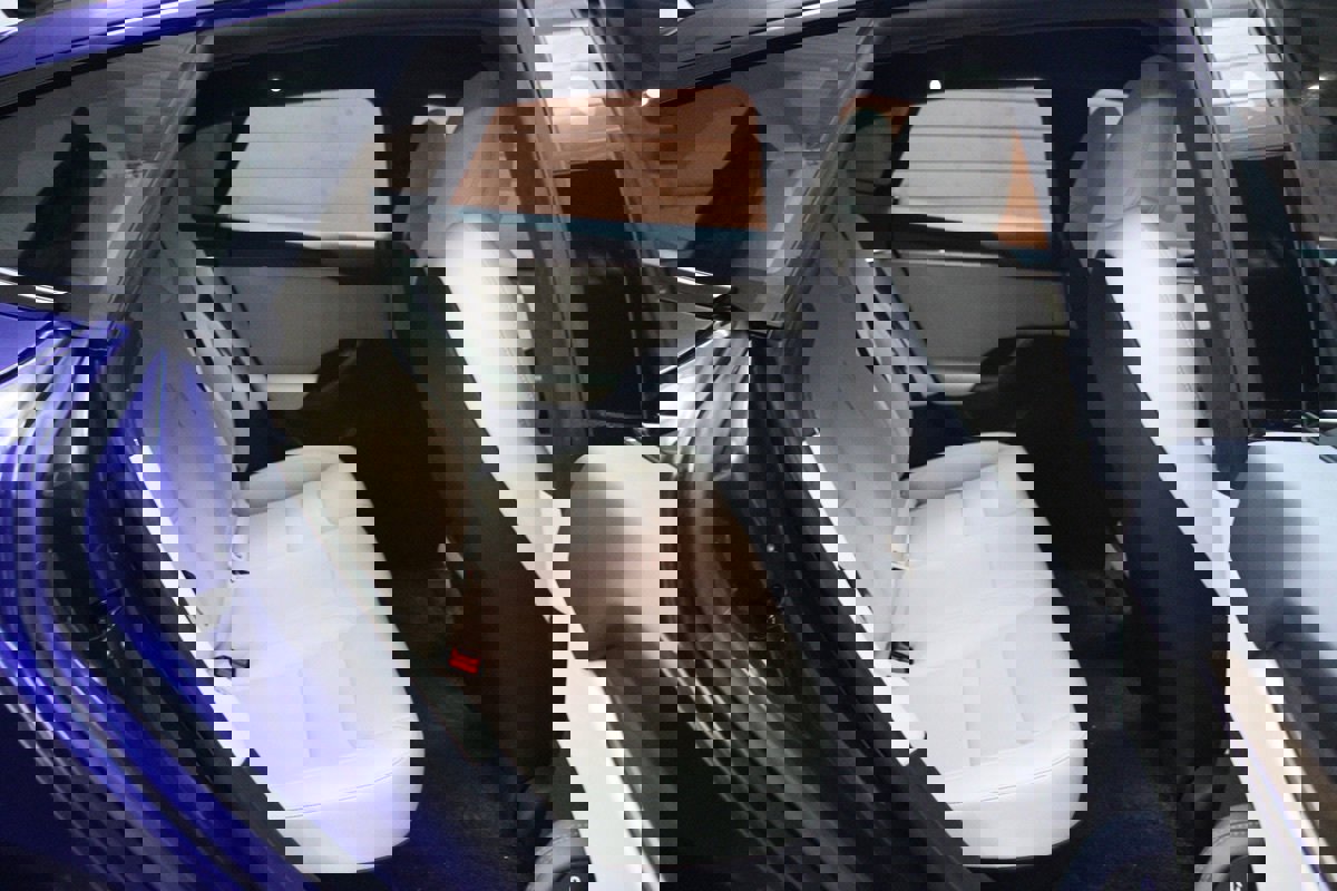 Used 2022 Tesla Model S AWD image 10