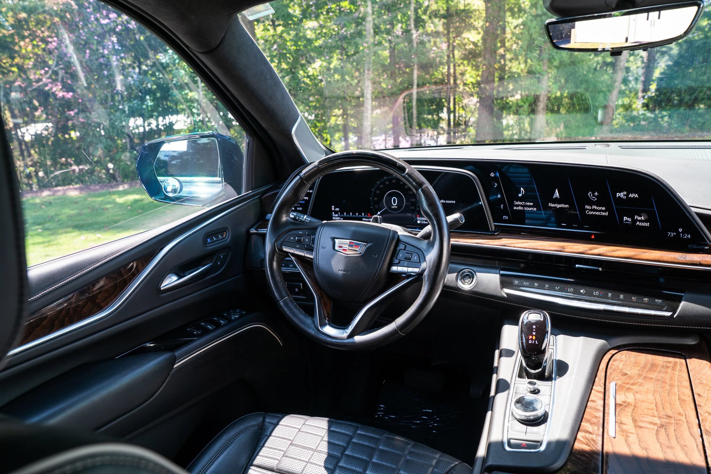 Used 2022 Cadillac Escalade Sport Platinum AWD/4WD image 33