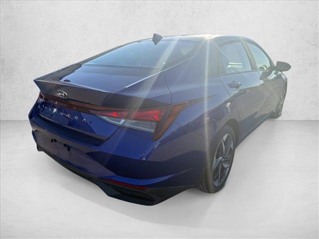 Used 2023 Hyundai Elantra SEL w/ Convenience Package FWD image 5
