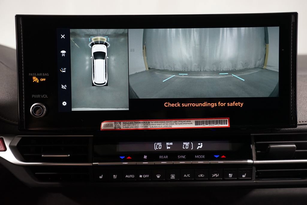 Certified 2025 Toyota Sienna Platinum FWD image 21