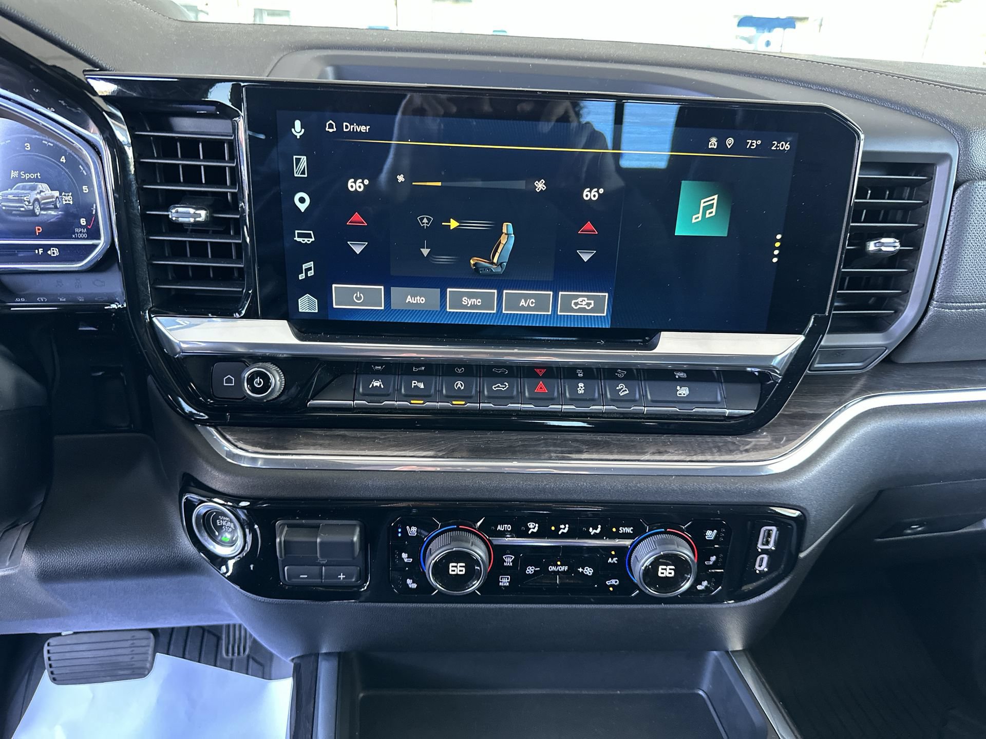 Certified 2025 Chevrolet Silverado 1500 LTZ AWD/4WD image 34