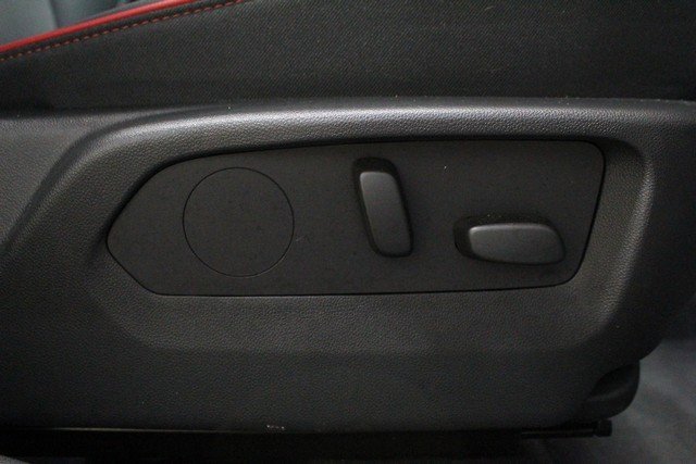 Certified 2023 Buick Envision Essence w/ Sport Touring Package image 11