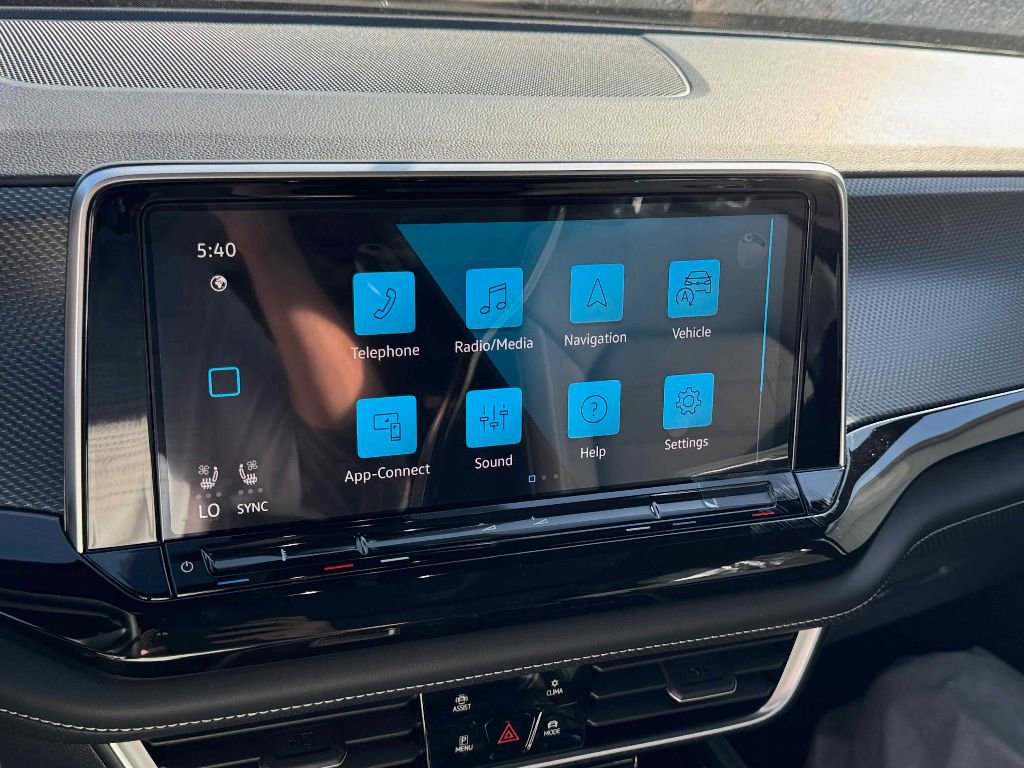 New 2026 Volkswagen Atlas Cross Sport SEL image 16