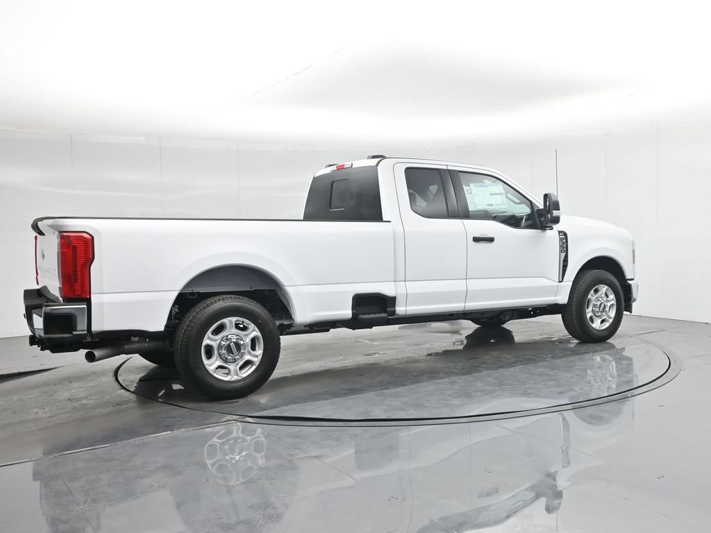 New 2026 Ford F350 XLT image 26