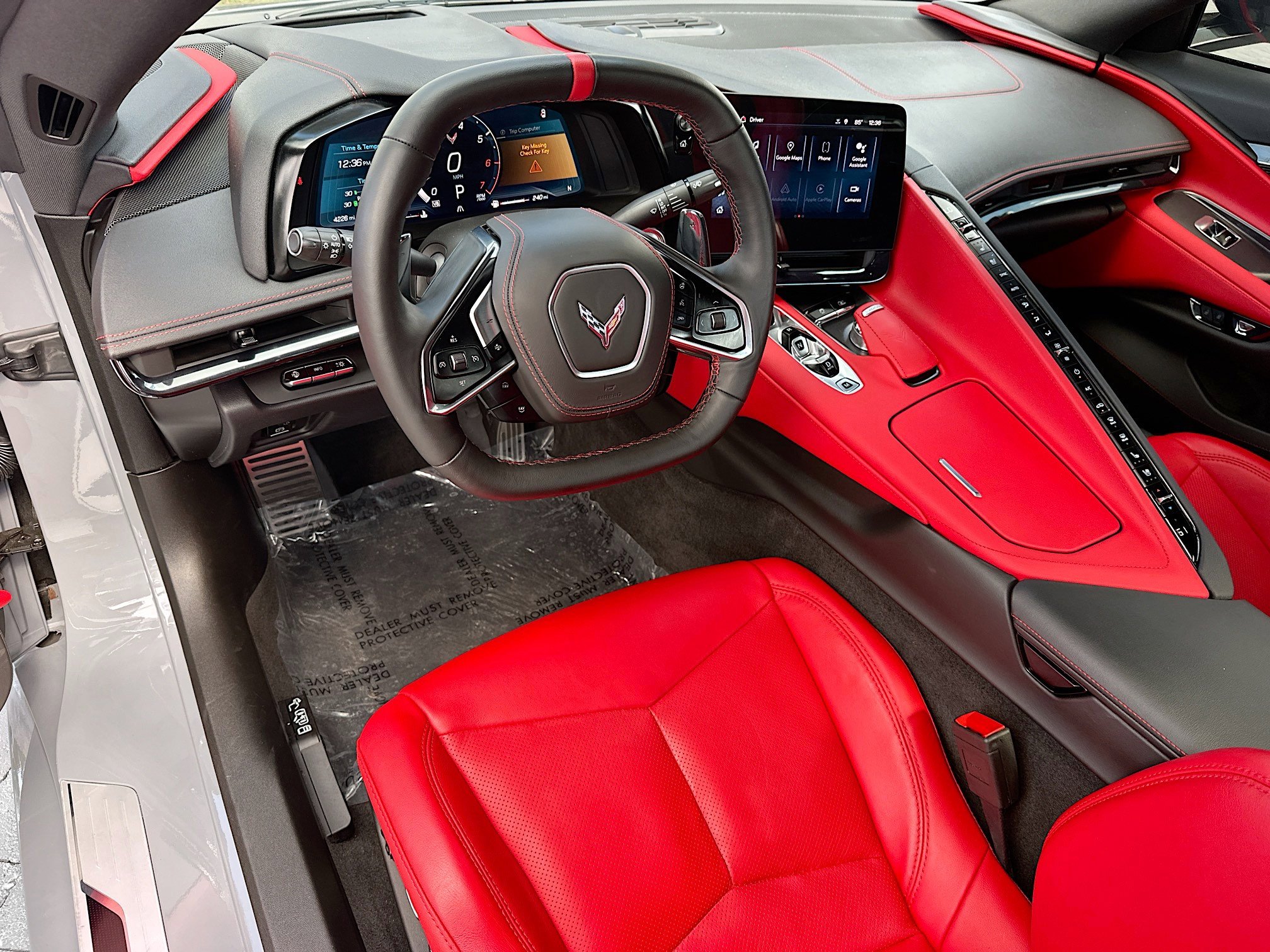 Used 2025 Chevrolet Corvette 2LT w/ Stealth Interior Trim Package image 9