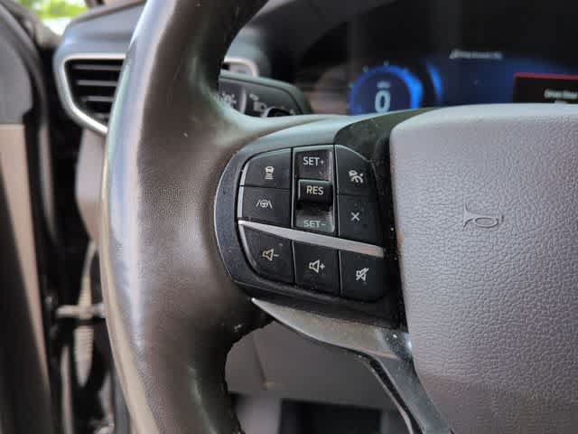Used 2020 Ford Explorer Platinum w/ Premium Technology Package AWD/4WD image 23