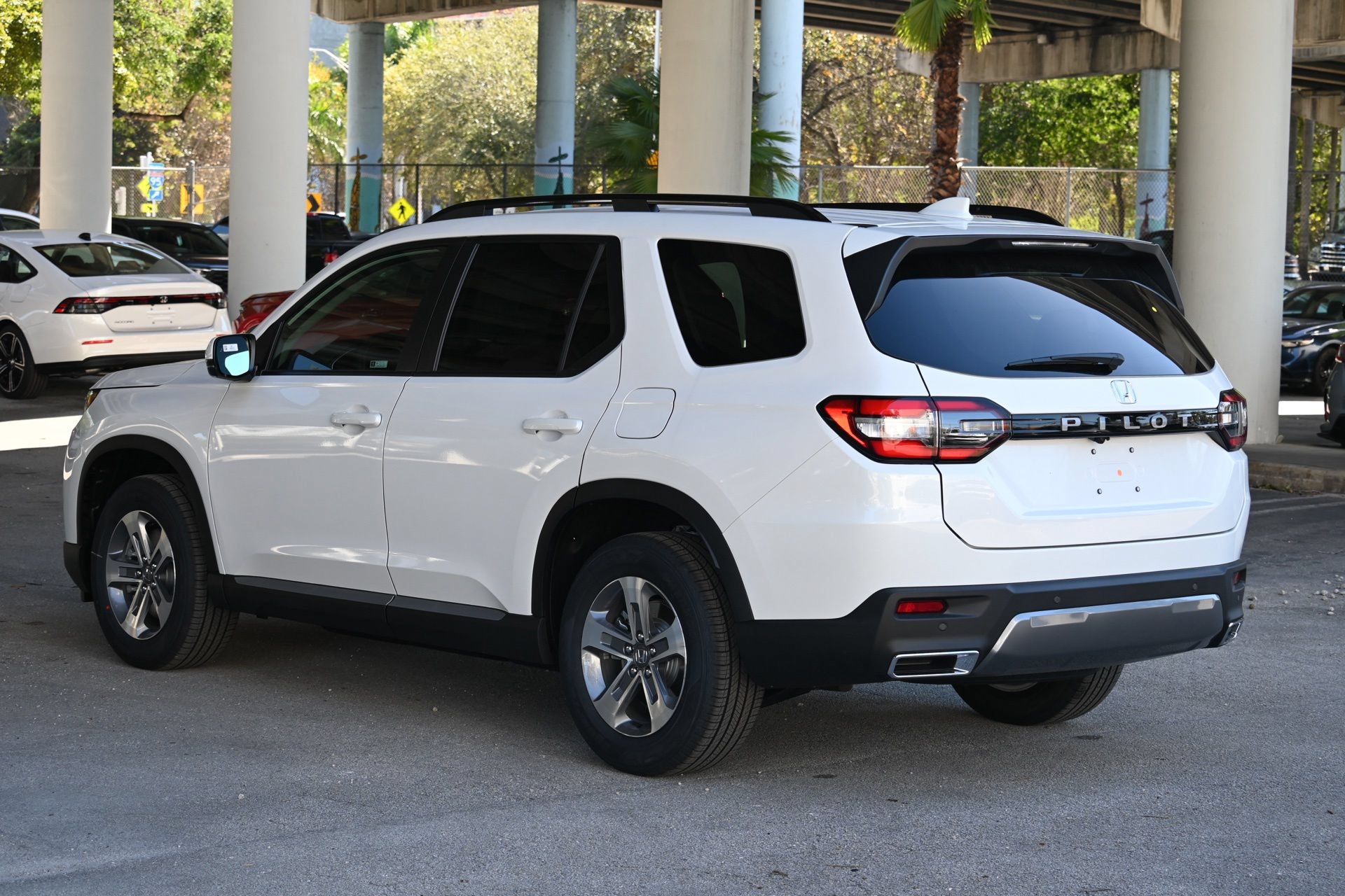 New 2026 Honda Pilot EX-L image 7