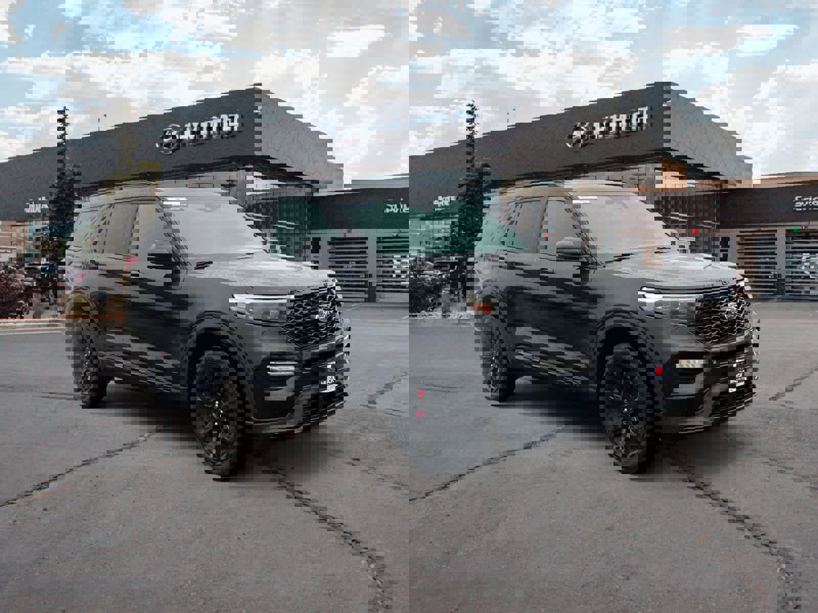 Used 2023 Ford Explorer ST w/ Equipment Group 401A image 7