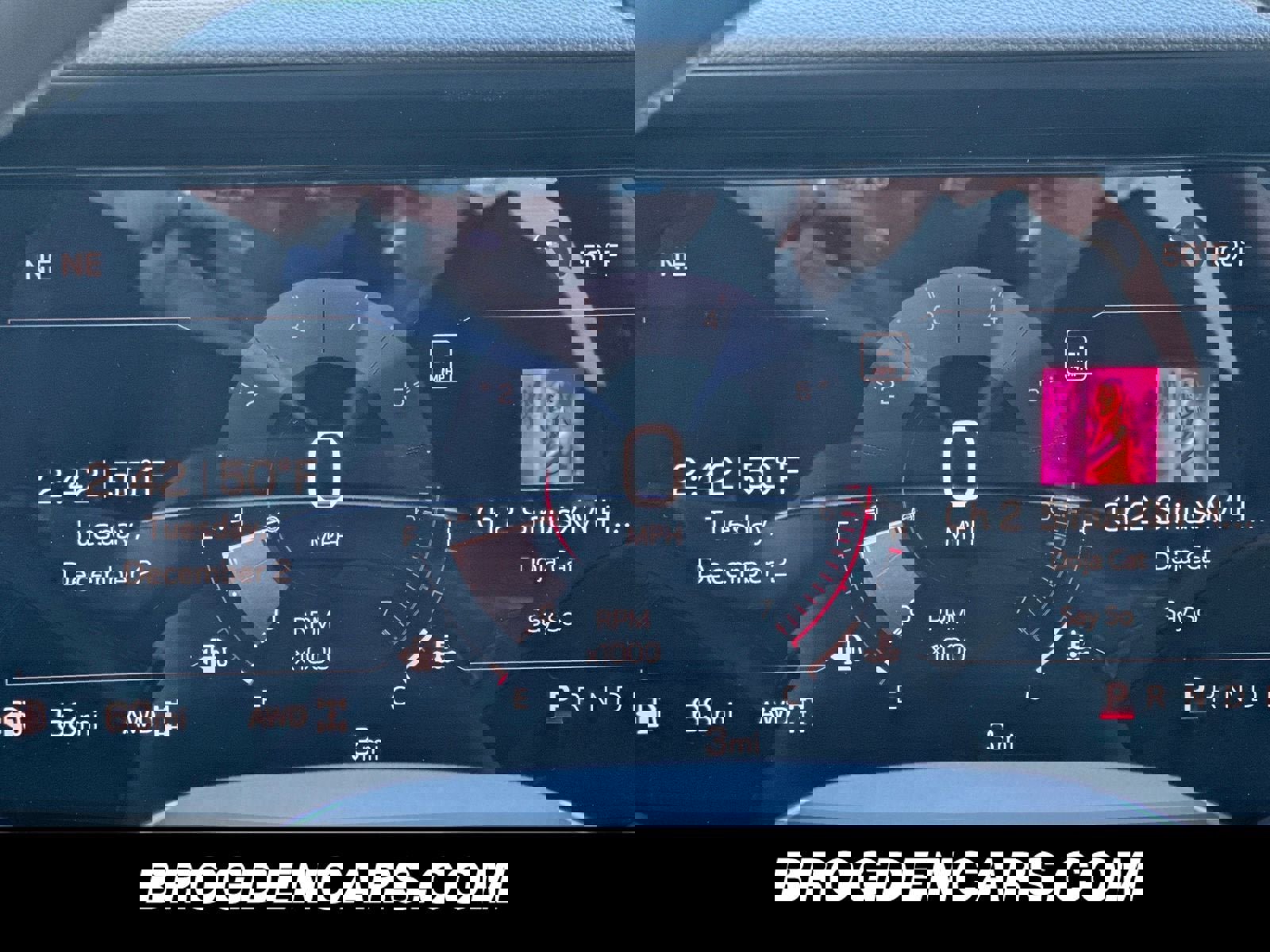 New 2026 GMC Terrain Denali w/ LPO, Black Badging Package image 7