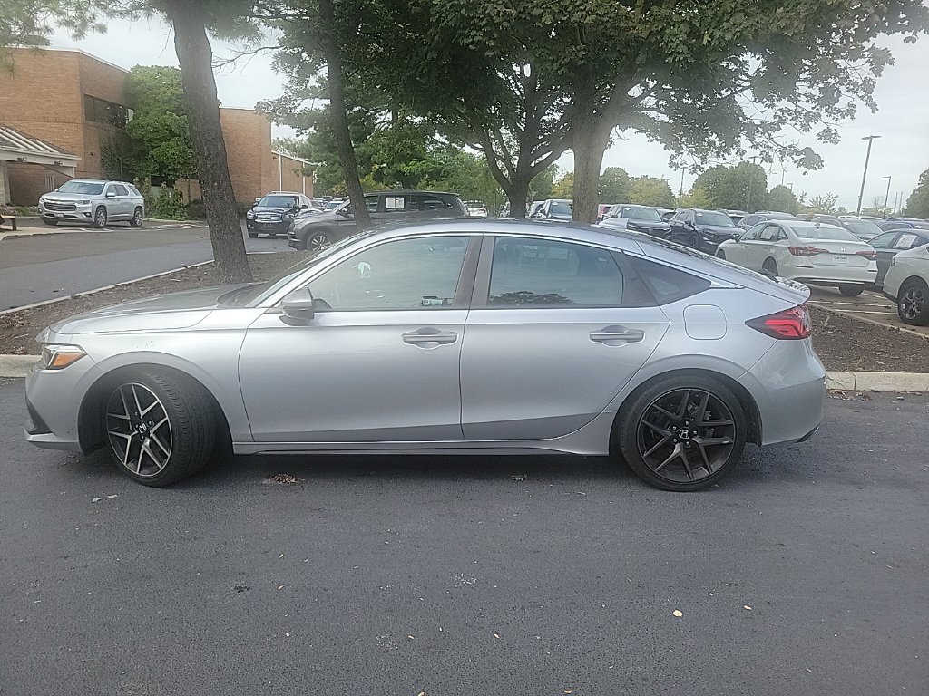 Certified 2024 Honda Civic Sport Touring image 9