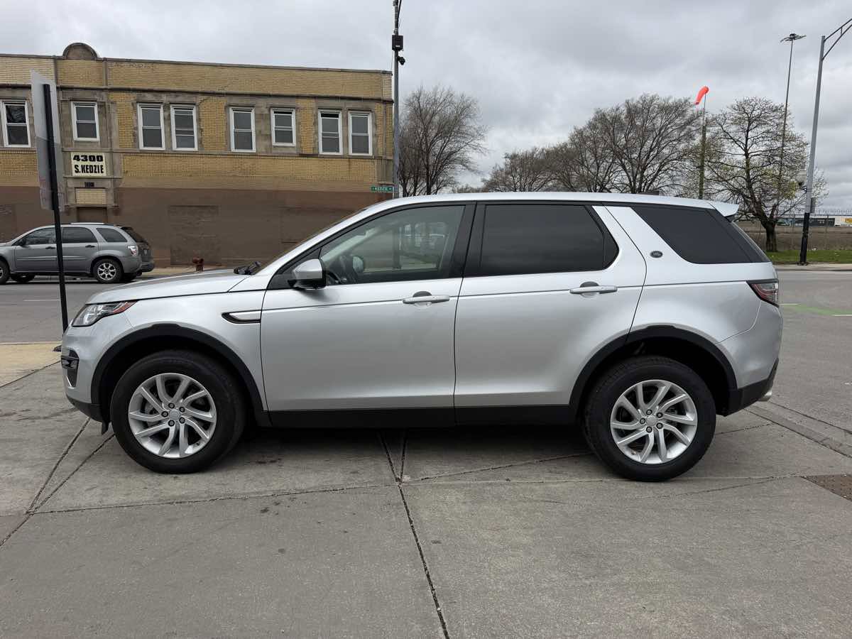 Used 2018 Land Rover Discovery Sport HSE AWD/4WD image 8