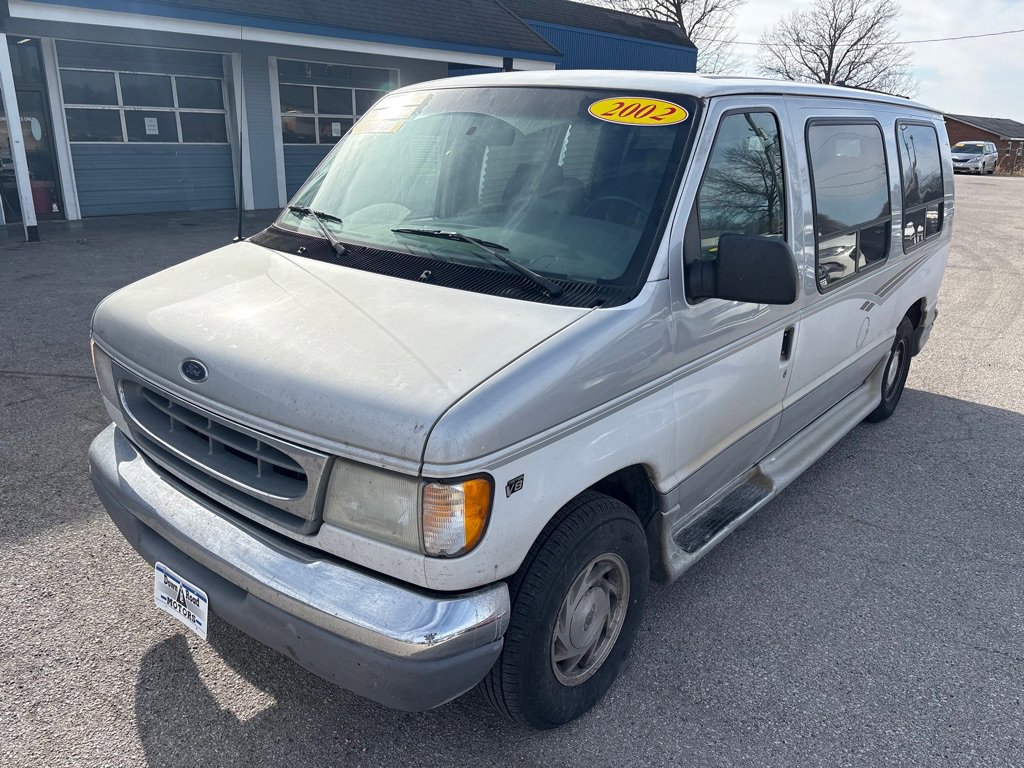Used 2002 Ford E-150 and Econoline 150 image 7