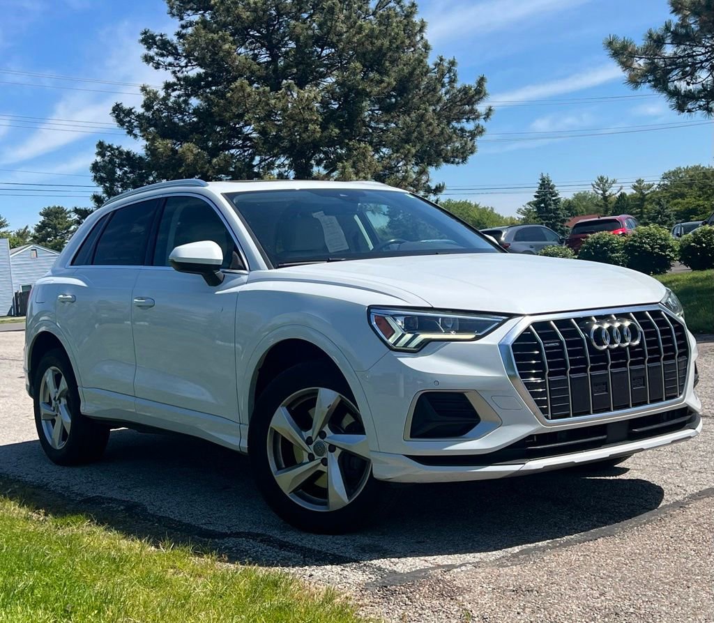 Used 2020 Audi Q3 2.0T Premium Plus w/ Premium Plus Package AWD/4WD image 1