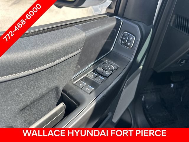 Used 2025 Ford F150 Lariat w/ Equipment Group 501A Mid AWD/4WD image 18