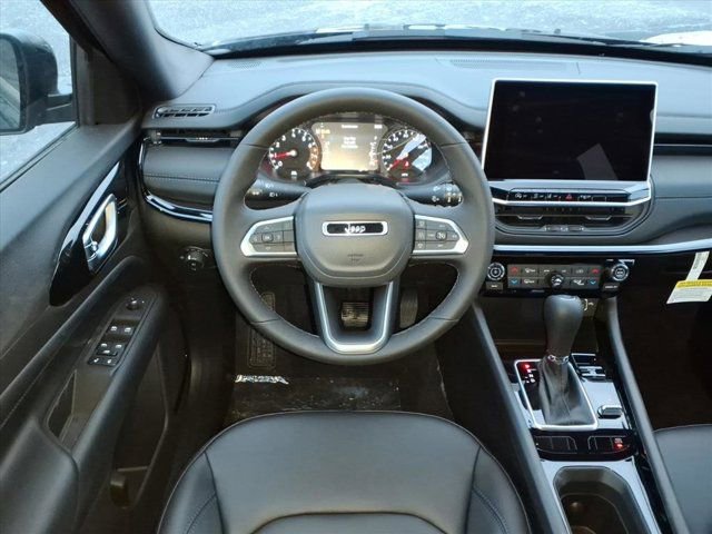 New 2026 Jeep Compass Limited image 5