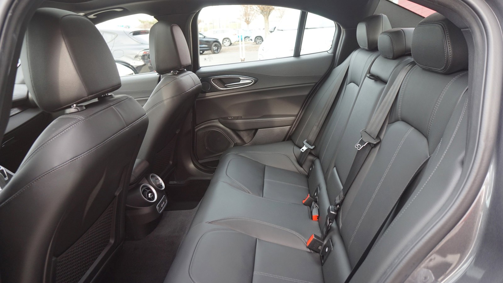 New 2024 Alfa Romeo Giulia Sprint image 25