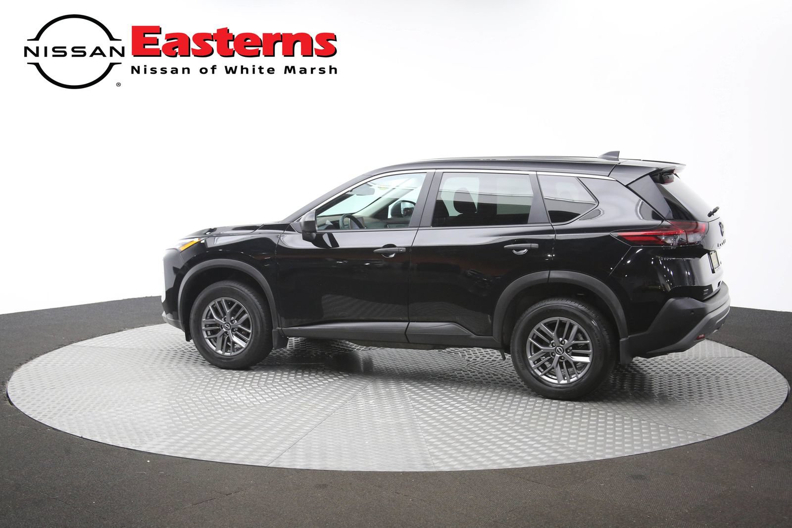 Used 2023 Nissan Rogue S AWD/4WD image 59