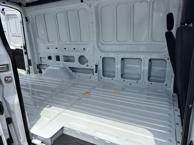 New 2026 Ford Transit 250 148 Medium Roof RWD image 25