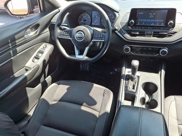 Used 2022 Nissan Altima 2.5 S FWD image 14