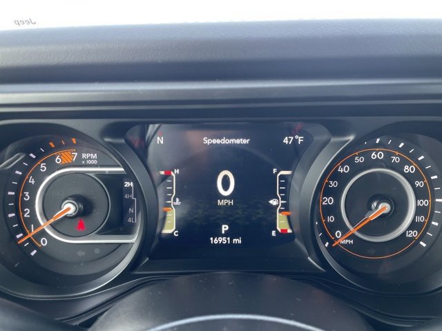 Used 2024 Jeep Wrangler Unlimited Rubicon w/ Convenience Group image 22