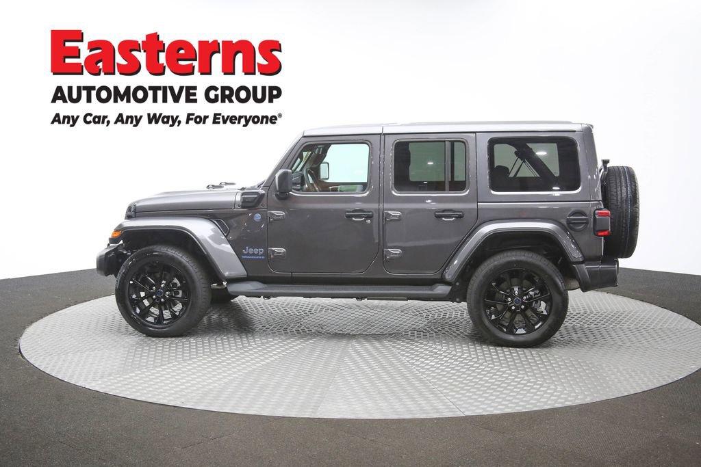 Used 2025 Jeep Wrangler Unlimited Sahara AWD/4WD image 56