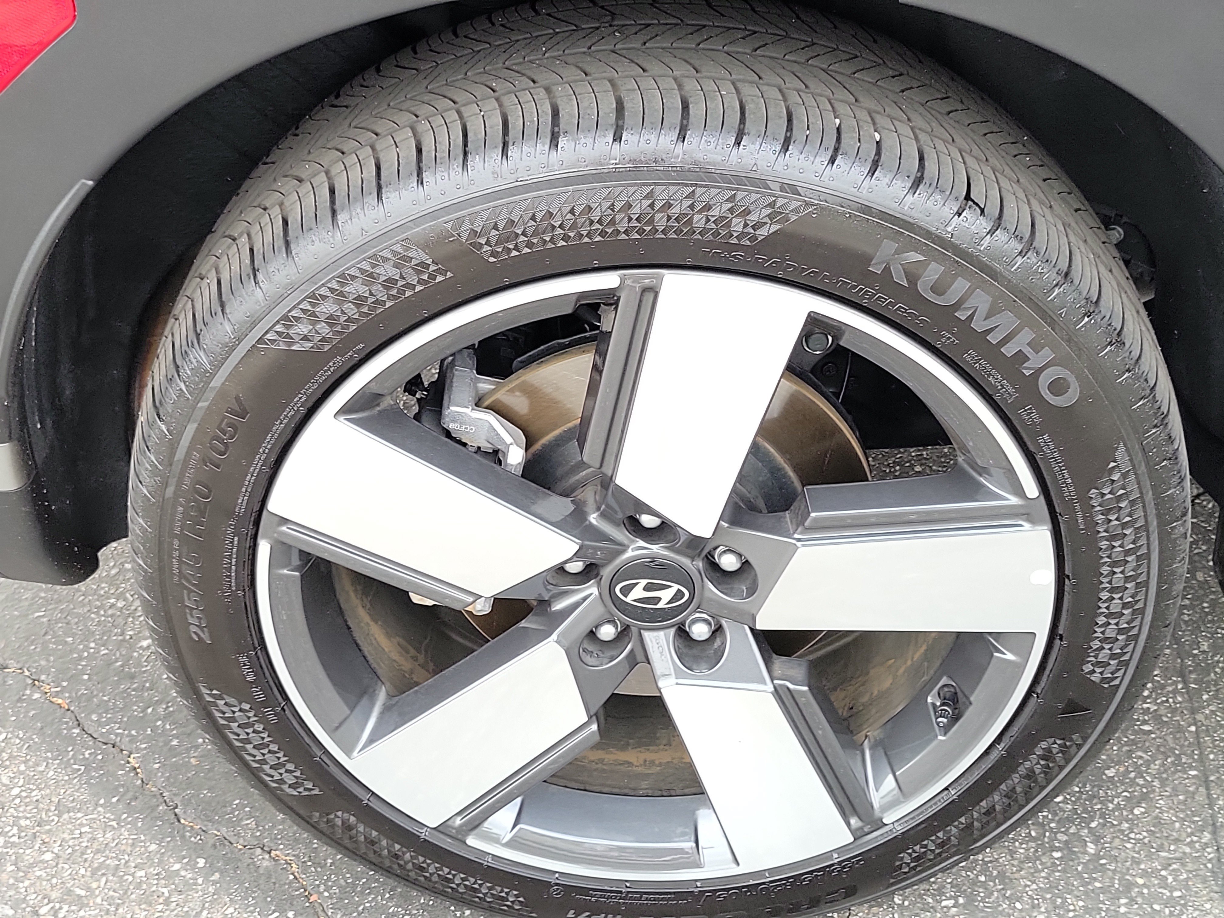 Certified 2025 Hyundai Santa Fe Limited AWD/4WD image 25
