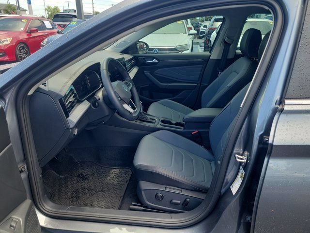 Certified 2025 Volkswagen Jetta SEL FWD image 15