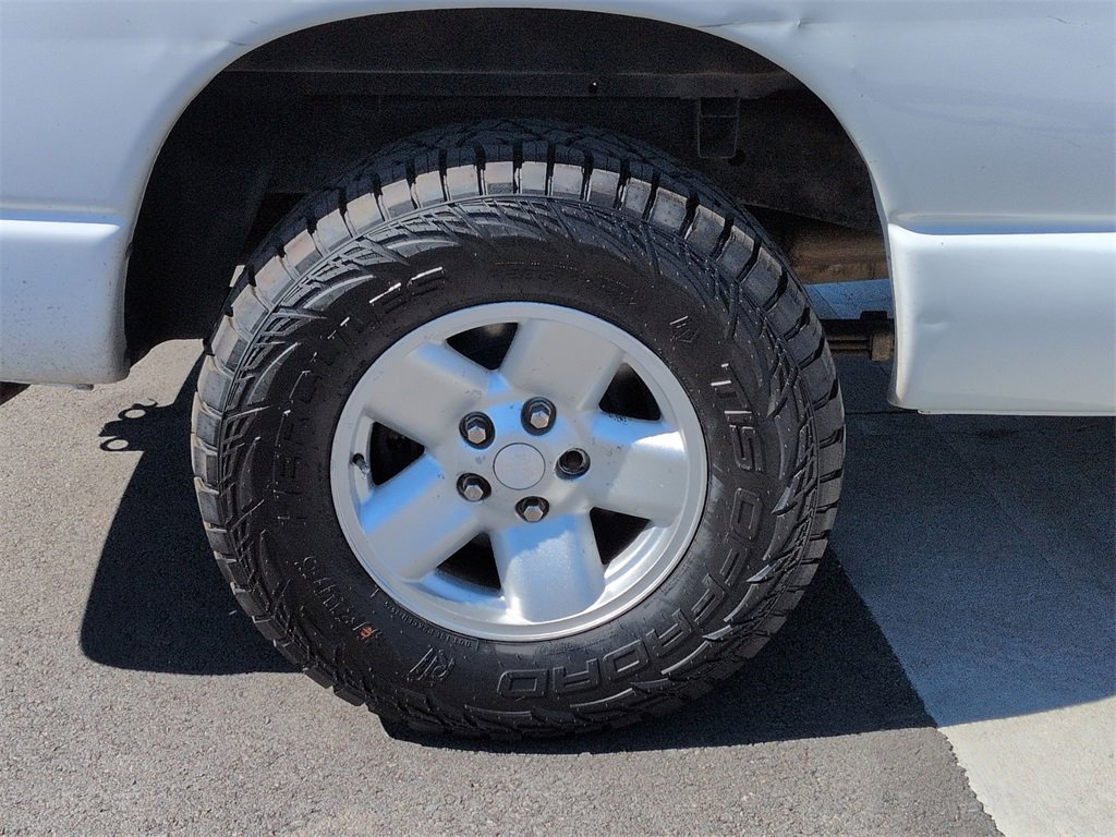 Used 2003 Dodge Ram 1500 Truck SLT image 22