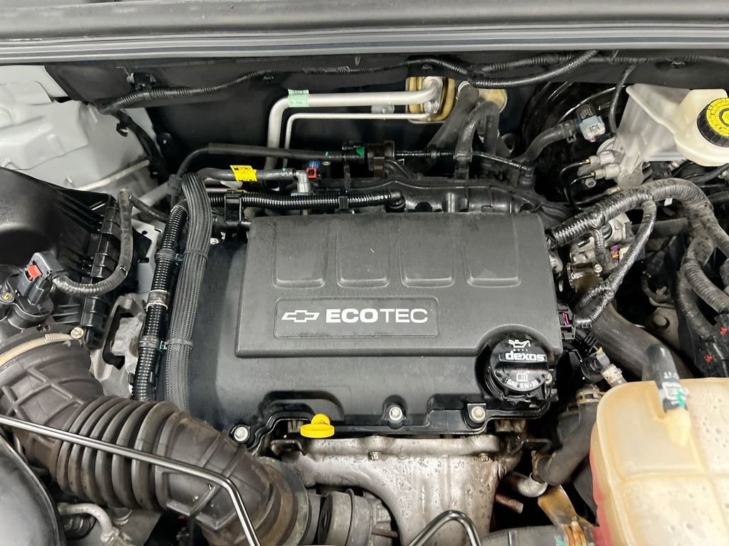 Used 2018 Chevrolet Trax LT w/ LT Convenience Package image 24