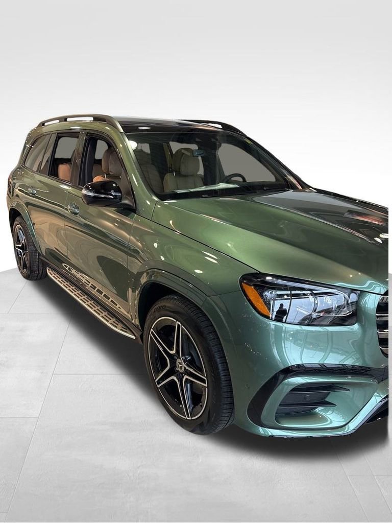 New 2026 Mercedes-Benz GLS 450 4MATIC image 2