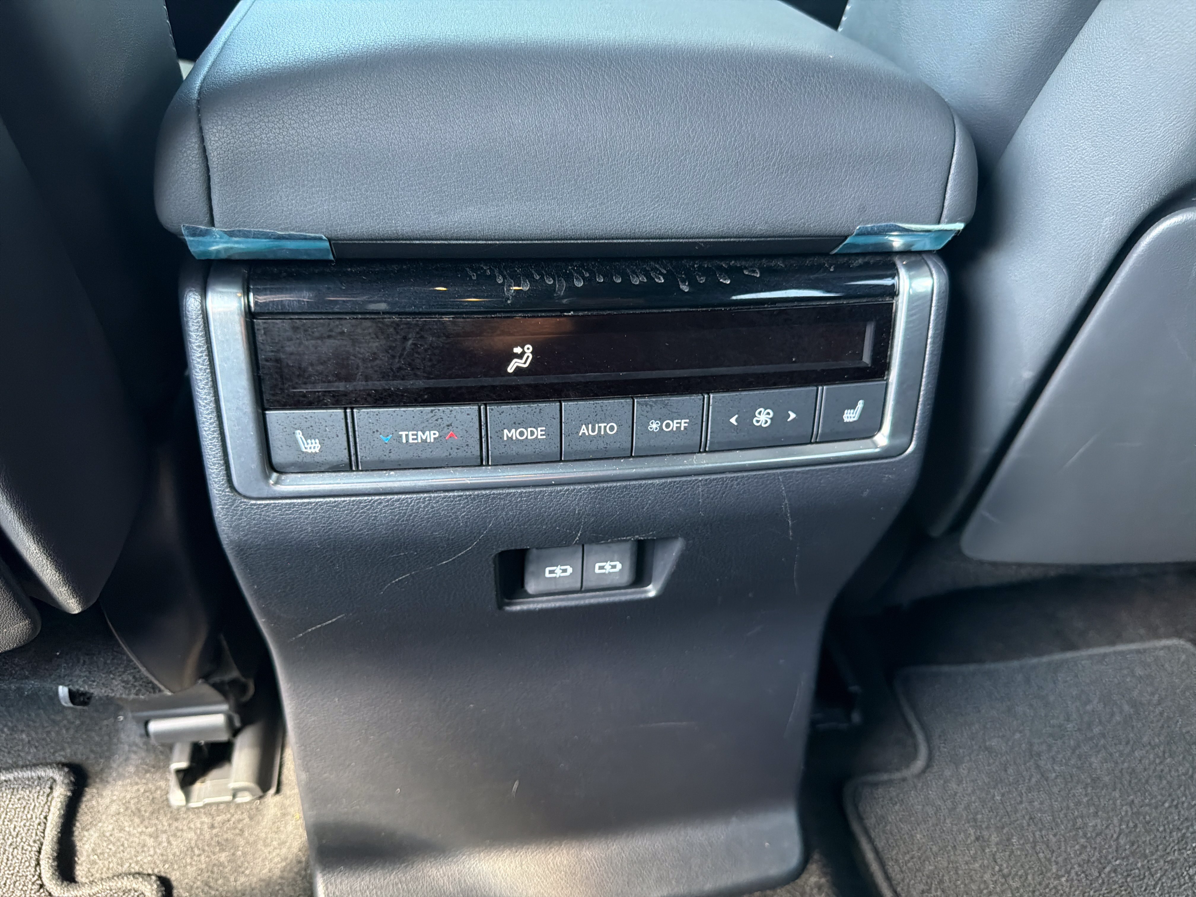 Used 2024 Lexus GX 550 w/ Accessory Package (31) AWD/4WD image 21