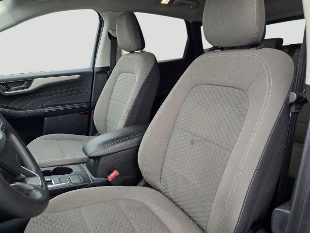 Used 2022 Ford Escape SE FWD image 19