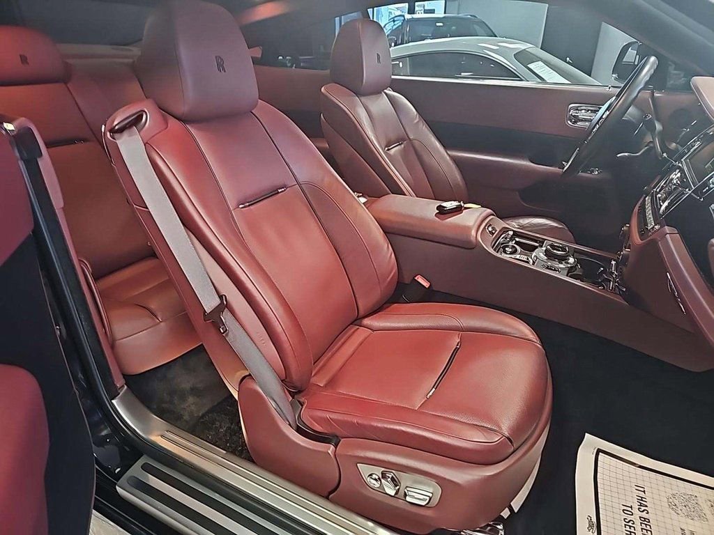 Used 2015 Rolls-Royce Wraith image 13