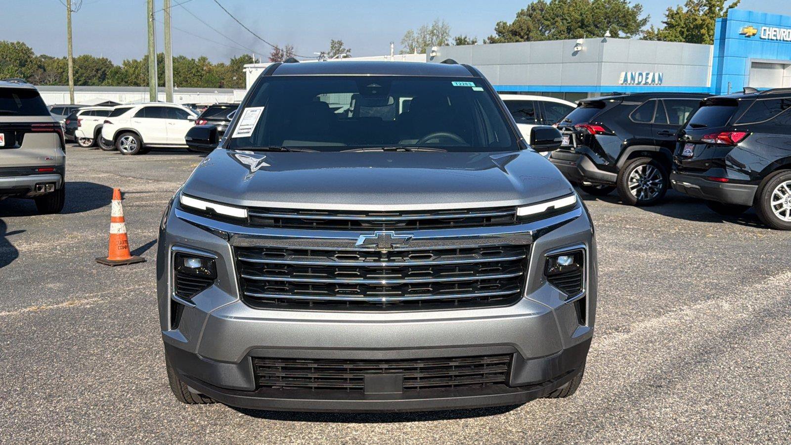 New 2026 Chevrolet Traverse LT AWD/4WD image 2