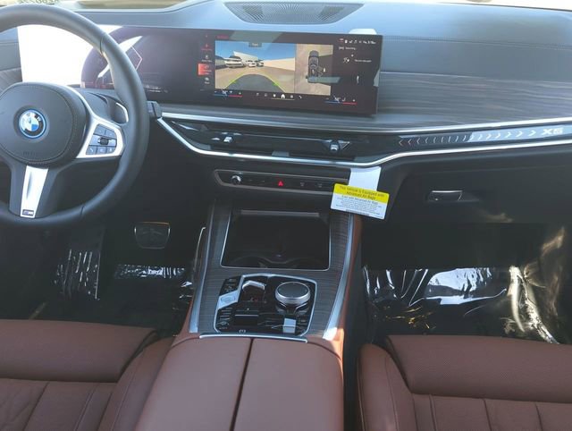 New 2026 BMW X5 xDrive50e image 14