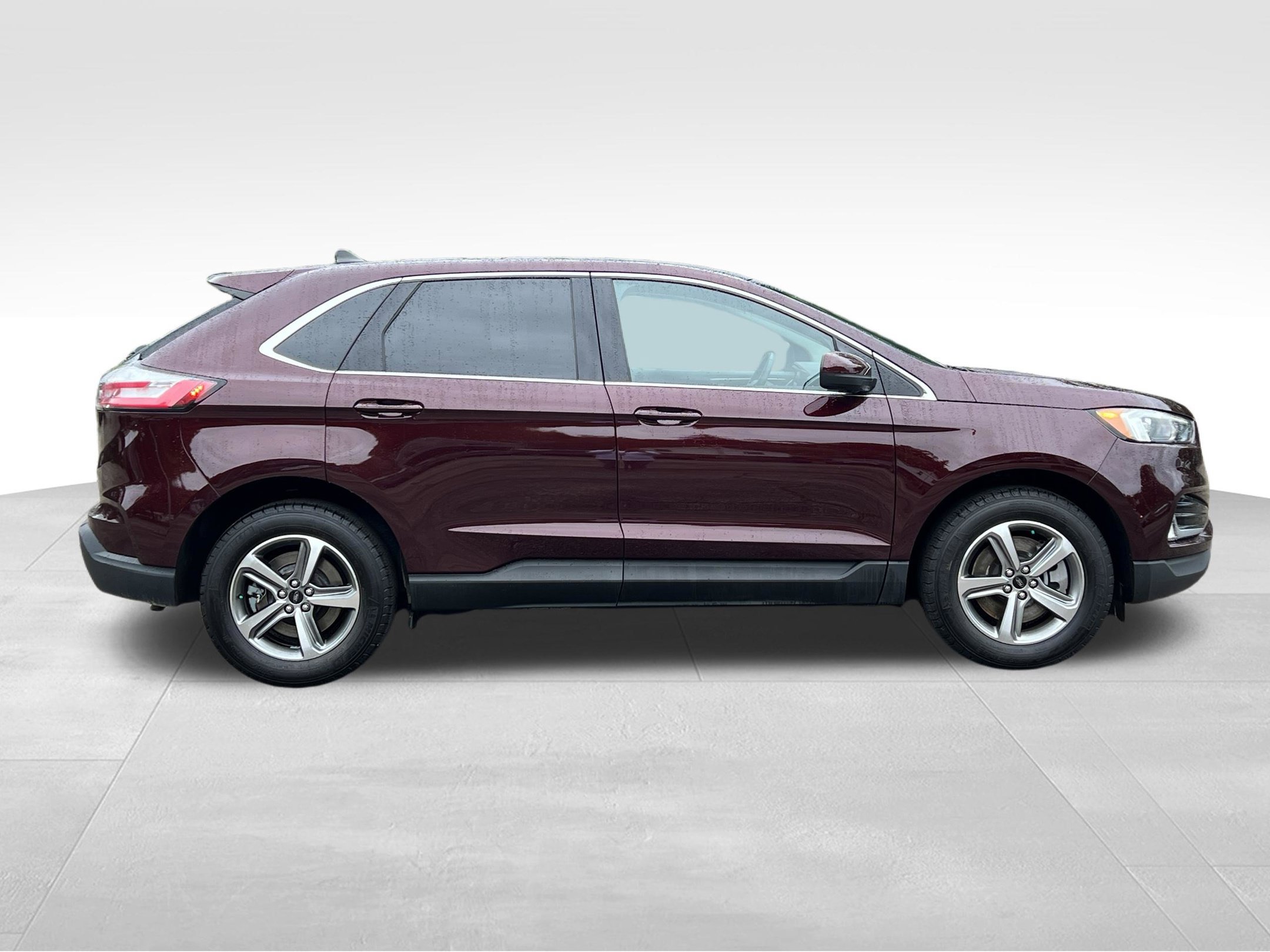 Used 2024 Ford Edge SEL w/ Convenience Package AWD/4WD image 5