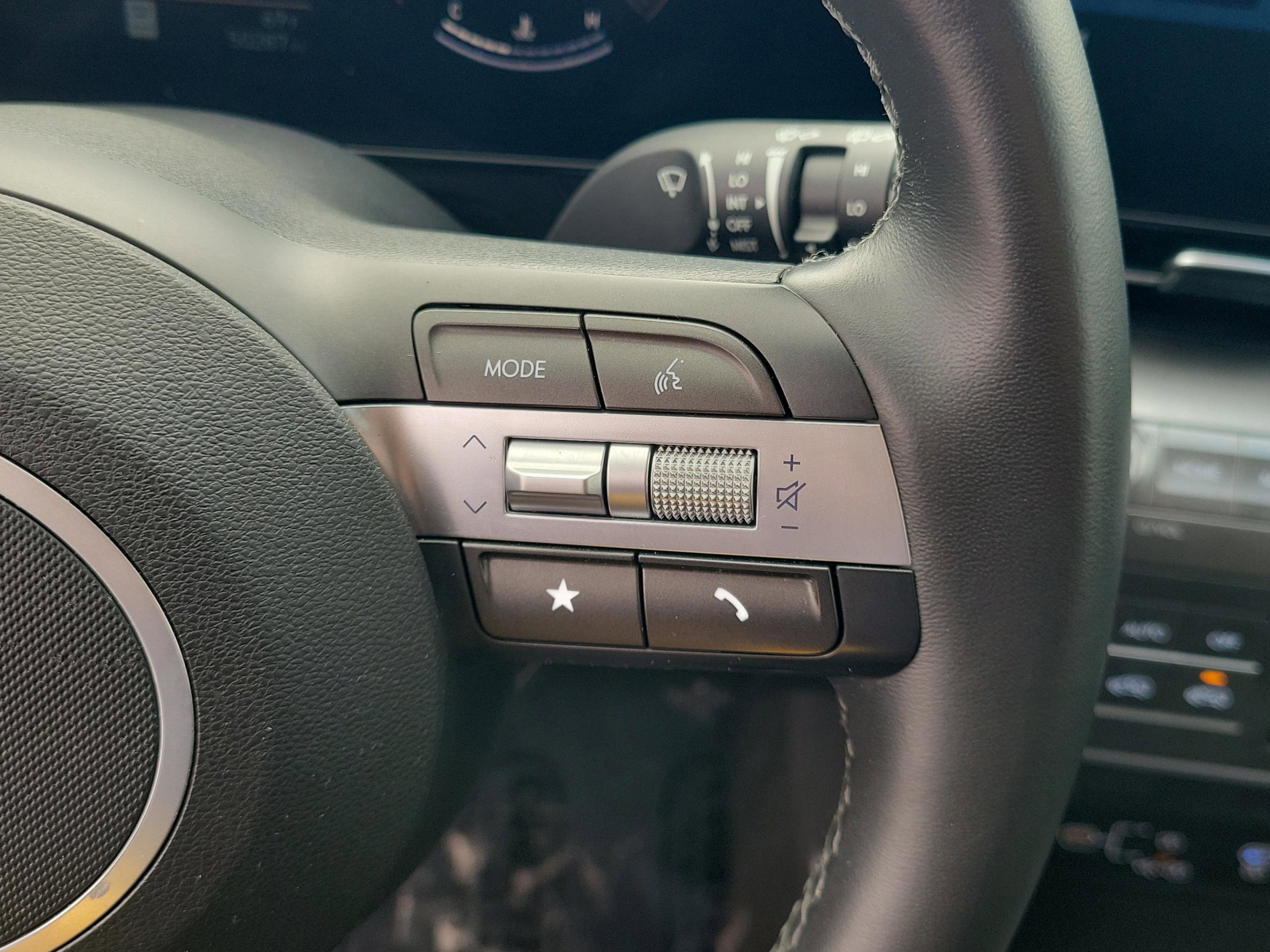 Used 2024 Hyundai Kona SEL image 19