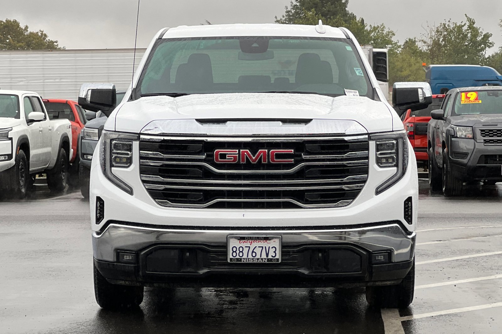 Used 2024 GMC Sierra 1500 SLT image 9