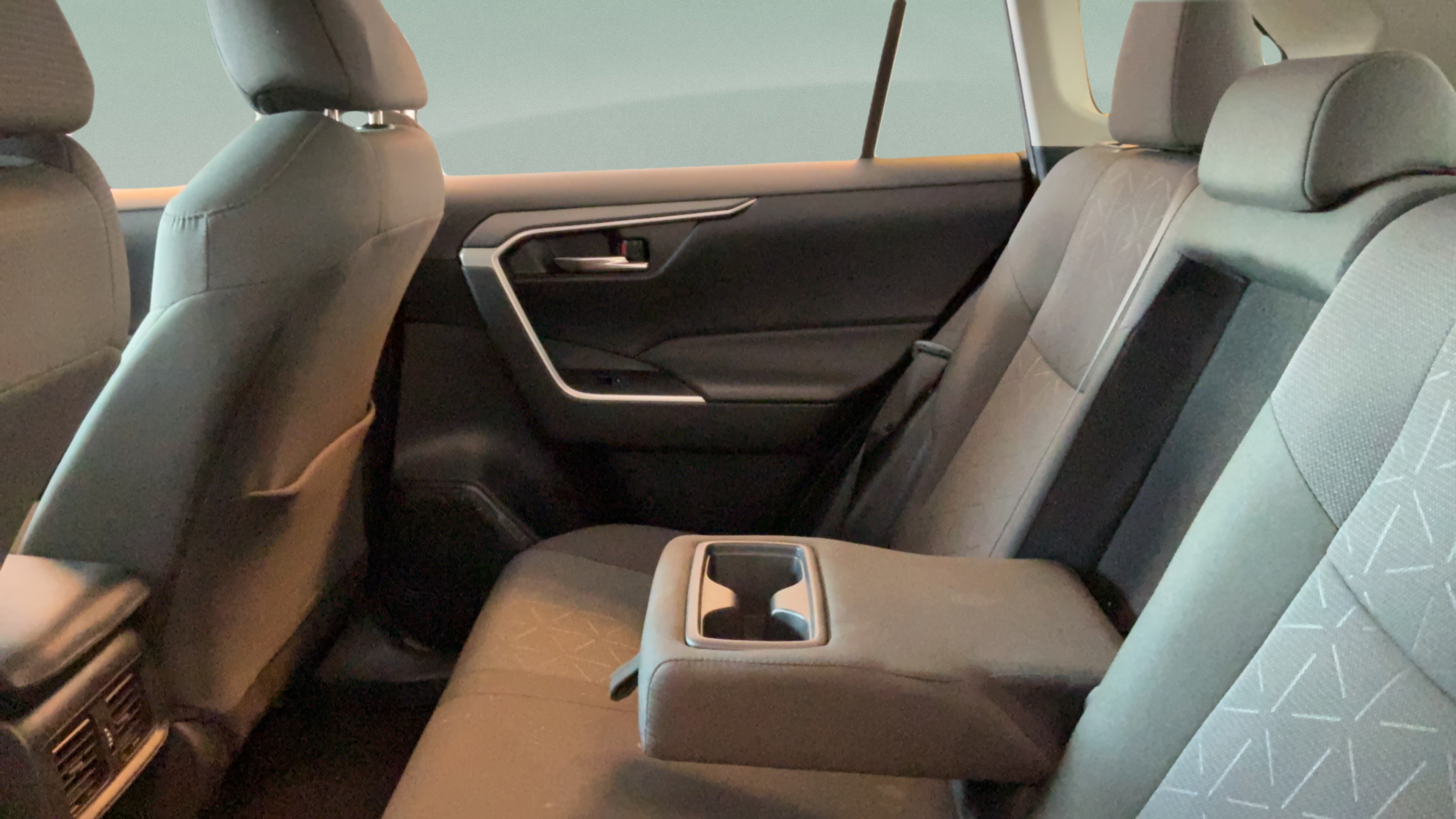Certified 2024 Toyota RAV4 XLE FWD image 27