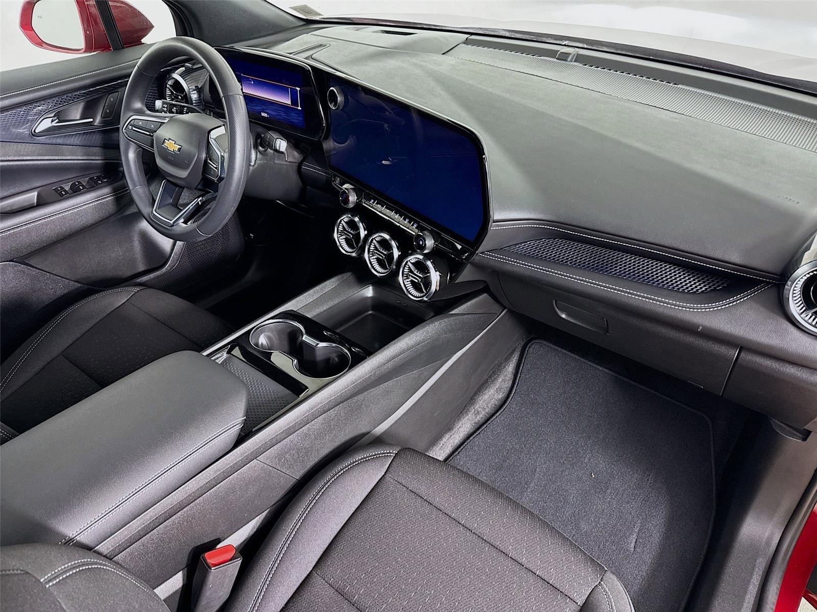 Used 2025 Chevrolet Blazer EV LT image 28