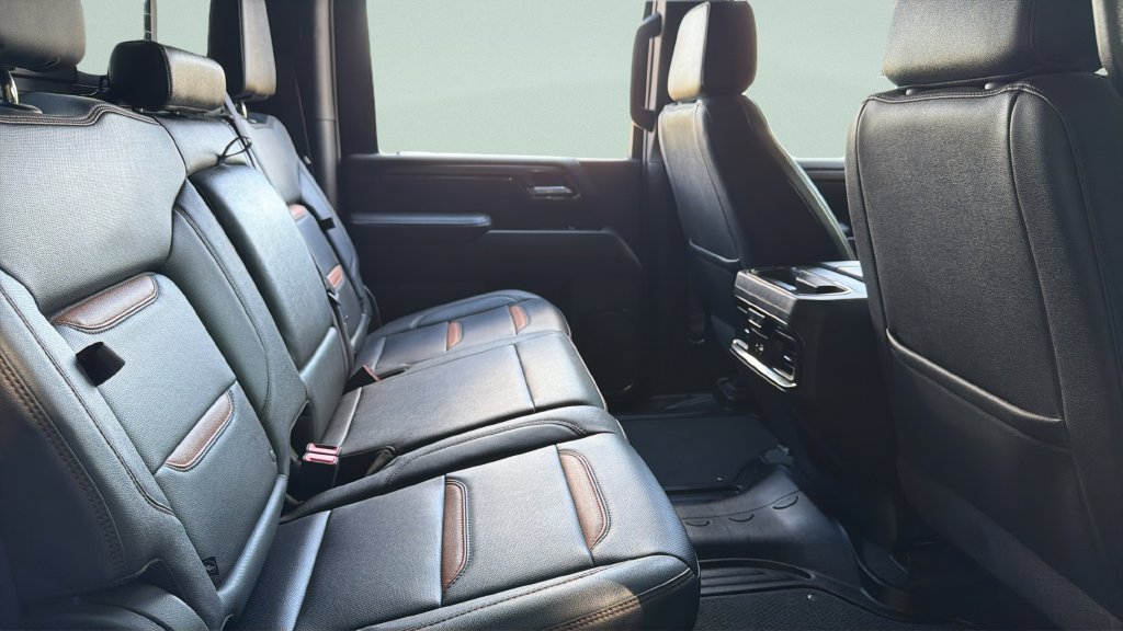 Used 2024 GMC Sierra 2500 AT4 w/ AT4 Premium Plus Package AWD/4WD image 29