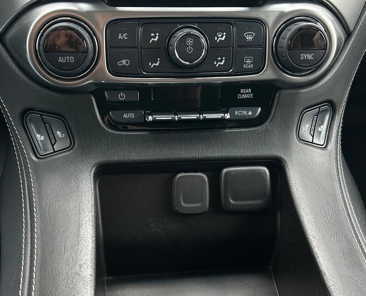 Used 2018 Chevrolet Suburban LT AWD/4WD image 13