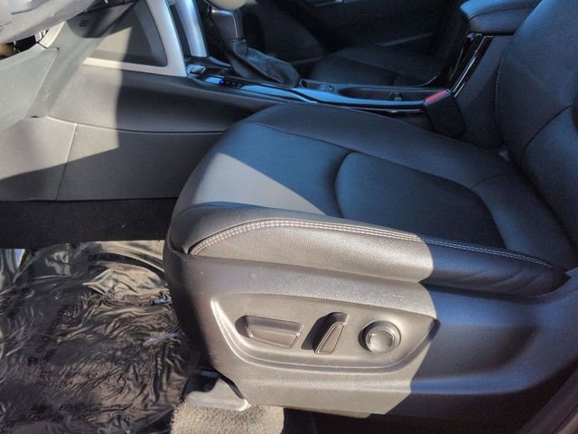 Certified 2023 Toyota Corolla Cross XLE image 13