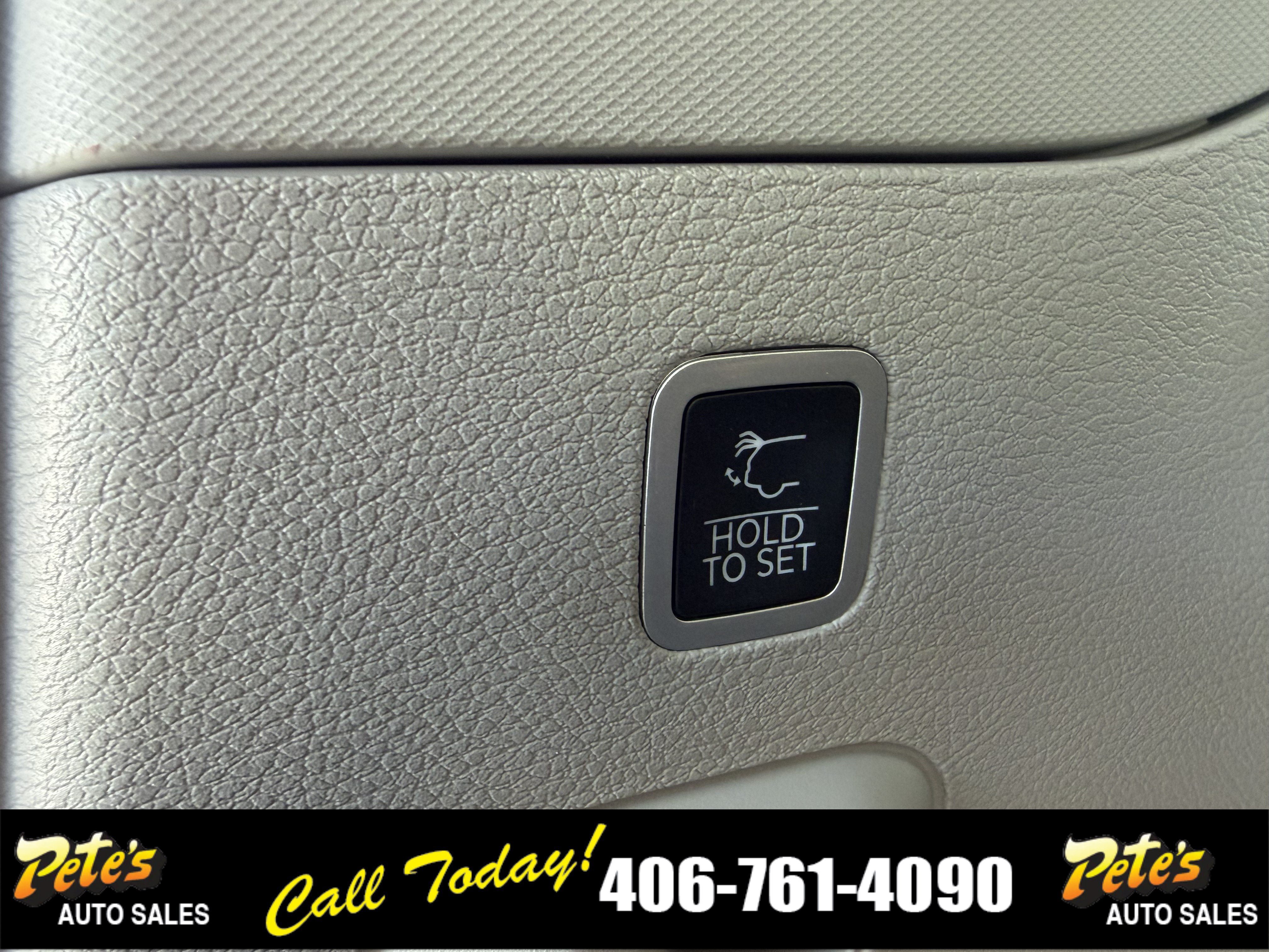 Used 2022 Jeep Wagoneer Series III w/ Flexible Seating Group AWD/4WD image 14