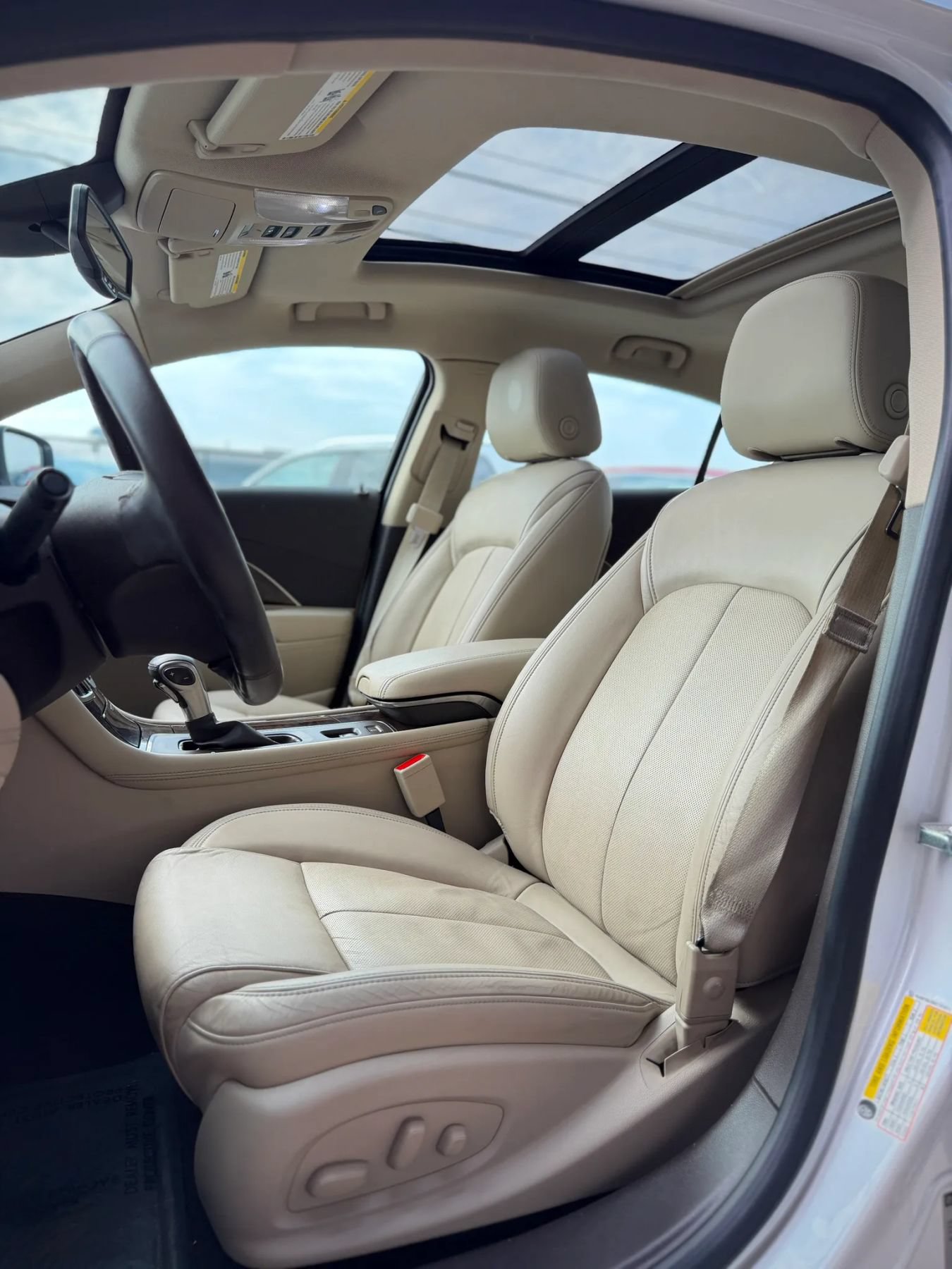 Used 2016 Buick LaCrosse Premium w/ Driver Confidence Package #1 FWD image 7