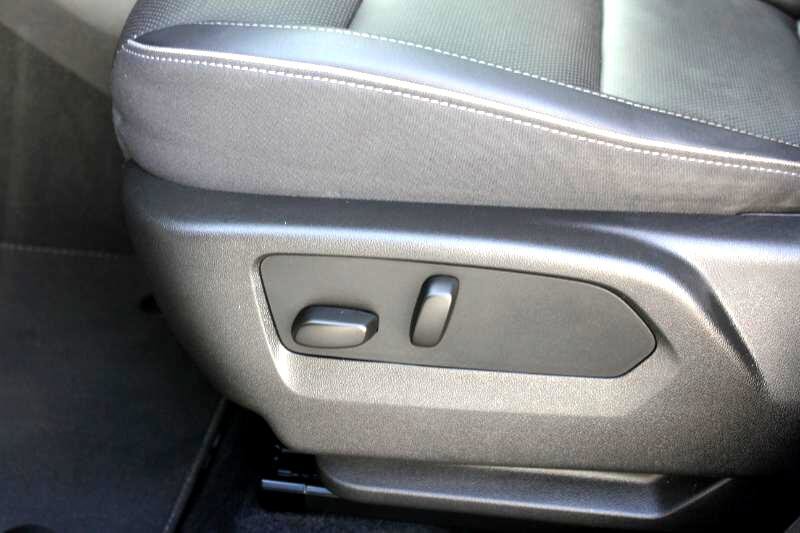 Used 2023 Buick Envision Essence image 11