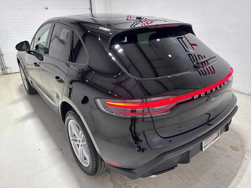 Used 2025 Porsche Macan Turbo image 10